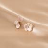 Pendientes asimétricos con forma de espiral antimosquitos y flor rosa, sin perforaciones, de temperamento dulce, suaves y románticos, para mujer