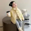 Abrigo de invierno acolchado de algodón para niñas 2026 nuevo estilo chaqueta de algodón acolchada engrosada de moda para otoño e invierno para bebés niñas
