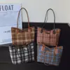 Estilo Coreano Tendência 2025 Novo Outono e Inverno Elegante Lã Textura Xadrez Casual Ombro Comutador Bolsa de Axila para Mulheres
