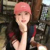 Gorra de Béisbol a Cuadros Retro con Bordado de Letras para Primavera y Verano Estilo Coreano Versátil Ala Ancha Circunferencia de Cabeza Grande Hace que la Cara Parezca Más Pequeña Gorra de Pico