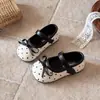 Sapatos Femininos Mary Jane de Bolinhas com Laço Estilo Retrô Pequenos de Couro 2026 Outono Novo Estilo Coreano Casuais Versáteis Sapatos de Uma Sola