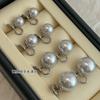 Pendientes de botón S999 Plata Pura Sangre Azul con Luz Fría Iridiscente Perla Blanca Australiana para Mujer Sin Lóbulo Perforado, Pendientes de Clip con un Toque de Lujo de Alta Gama