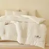 100% algodón, colcha de algodón Grado A, núcleo de colcha de algodón de Xinjiang, algodón puro de invierno, engrosada para abrigar, adecuada para dormitorios de estudiantes, ropa de cama de primavera y otoño