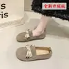 2026 Sapatos Femininos Baixos de Couro Macio Francês 2026 Outono Novo Estilo Estilo Suave Sapatos Birkenstock Mocassins