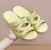 Sandálias de Moda Novas com Solado Grosso para Mulheres 2026, Chinelos Slip-On com Salto Antiderrapante, Chinelos de Praia Versáteis