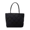 Bolso Tote Acolchado de Gran Capacidad para Mujer Otoño 2025 Bolso de Hombro para Uso Diario Clase Viaje Bolso de Mano Tendencia