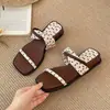 Elegantes sandalias sin cordones de suela gruesa para mujer, adecuadas para usar al aire libre en el verano de 2026, nuevas sandalias retro antideslizantes de estilo francés para personas menudas