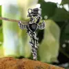 Colgante de acero inoxidable de moda estilo TikTok, personalizado, puesto callejero, superventas, forma de corazón, patrón de cruz con gemas, forma de ala