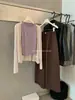 Conjunto de cárdigan simple de manga larga con cuello en V estilo coreano + chaleco sin mangas + pantalones casuales de pierna ancha Y.JIA Otoño 7098