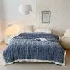 Manta de tafetán y forro polar de color liso para comercio exterior hecha a medida, manta gruesa de doble capa con jacquard, manta tipo throw de franela de borrego