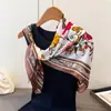 Bufanda Cuadrada Grande de Satén Floral Brillante Imitación Seda Chal de Viaje Bufanda de Cuello Protección Solar Pañuelo para la Cabeza Bufanda para Mujer