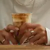 Anillo irregular de ola cóncava-convexa estilo minimalista para mujer, nuevo diseño de nicho, anillo abierto ajustable versátil para mujer