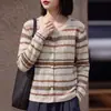 Cardigã de Malha Feminino, Novo Outono/Inverno 2026 Vintage Lã Fina Gola Redonda Manga Longa Jacquard Vazado Casaco
