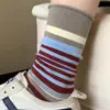 Calcetines a Rayas Bloque de Color de Media Pantorrilla para Mujer, Estilo Retro Coreano, Transpirables para Otoño e Invierno, Calcetines para Zapatos Birkenstock, Calcetines Apilados de Doble Aguja