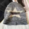 Gorro de tricô estilo retrô americano com estrela e letra, unissex, quente para outono e inverno, faz o rosto parecer menor, estiloso e sofisticado