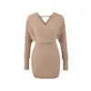 1071-26V Vestido de Tricô Liso com Decote V Ajustado na Cintura, Saia Curta, Estilo Primavera, Versão Coreana, Caimento Solto
