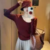 Roupas Femininas Plus Size: Estilo Relaxado, Emagrecedor e Valoriza a Silhueta, Falso Duas Peças, Color Blocking, Design Único, Blusa Base para Mulheres