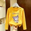 Camiseta de manga comprida para meninas, nova e estilosa para o outono de 2026, top infantil único e super fofo, camiseta básica de algodão puro com gola redonda