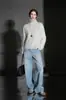 Ropa Zhengqite/Diseño sin costuras cepillado de cachemira, suéter de punto cálido de cuello alto, color liso, suéter cepillado versátil para otoño e invierno