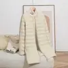 Otoño e Invierno Patrón Ondulado Estilo Mamá Nuevo Ligero de Longitud Media Cuello Redondo Chaqueta de Plumas Holgada Estilo Coreano Cuello Delgado Chaqueta sin Cuello