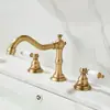 Grifo dorado estilo europeo para agua caliente y fría, lavabo dividido bajo encimera, de tres agujeros, lavabo de doble toma, lavabo de baño, antiguo, todo de cobre
