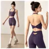 Conjunto de fitness para mujer con sujetador deportivo de cuello halter, diseño de espalda bonito integrado, adecuado para usar al aire libre, camiseta sin mangas de yoga, a prueba de impactos, para correr y Pilates en verano