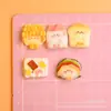 Juguetes de comida en miniatura de dibujos animados, accesorios de resina, pegamento de crema para pinzas de pelo DIY, decoraciones para fundas de teléfono, adornos de postres en miniatura