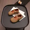 Sapatos Individuais Femininos Elegantes e Estilosos de Primavera Simples Cor Sólida Versátil Sapatos Infantis Sapatos Individuais Infantis Confortáveis