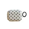 Capa Protetora Simples para AirPods 4ª Geração com Fundo Branco e Bolinhas Pretas Adequada para Fones de Ouvido Bluetooth Apple Airpodspro3/2