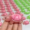 Nuevo Llavero de Tortuga Cigarra Roja Adorno Colgante Popular Muñeco de Dibujos Animados Regalo Creativo Venta al por Mayor Colgante para Bolso