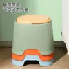 Taburete pequeño casero engrosado para niños, taburete simple para mesa de centro de sala de estar, apilable, portátil, taburete antideslizante, taburete para cambiar zapatos en la entrada de adultos