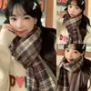 Bufanda de Cuadros de Invierno para Mujer, Cálida Versátil para Pareja Uniforme JK Estilo Coreano Estilo Ins Dulce Japonés Gama Alta Sensación Femenina