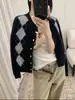 Cárdigan de punto con patrón de rombos, forro polar de lana para mujer, Otoño 2026, cuello redondo, estilo preppy retro, suéter exterior holgado