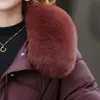 Chaqueta Corta de Algodón con Relleno y Cuello Grande de Piel 2026 Nuevo Estilo de Invierno para Mujeres Petites Moderna Versátil Cálida Abrigo de Algodón Engrosado