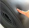 Material en Rollo de Espuma de Caucho de Nitrilo Negro NBR de Cara Única y Doble Cara para Equipos Deportivos y Relleno de Amortiguación