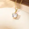 Collar de Zirconia de Colores en Forma de Corazón de Lujo Ligero, Cadena para Clavícula, Colgante Elegante y de Alta Gama en Plata de Ley Chapada en Oro, Joyería para Parejas al por Mayor