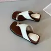 Sandalias de meter con cuña estilo francés y hebilla metálica para mujer, calzado de verano para exteriores, nuevo modelo 2026, zapatos pequeños para la playa, sandalias de estilo vacacional