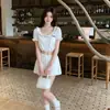 Camisa con Bloques de Color de Encaje y Mangas Abullonadas Bai Shui nv Guai Guai Miu Bao para Mujer, Top de Verano con Diseño Ajustado