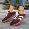 Sapatos Casuais Europeus e Americanos Transfronteiriços Plus Size para Mulheres 2026 Novas Cores Blocadas Tênis Esportivos Sapatos Brancos Planos com Cadarço para Mulheres Comércio Exterior