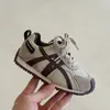 Zapatos Infantiles Qqo 2025 Otoño e Invierno Nuevos Modelos Ligeros y Cómodos Zapatos Deportivos para Correr para Niños y Niñas Versátiles Antideslizantes Zapatos Forrest Gump
