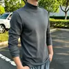 Camiseta blanca de manga larga para hombre, estilo americano, peso pesado, 100% algodón, cuello semi-alto, color liso, corte holgado, versátil y moderna para primavera y otoño