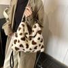 Bolsos Peludos Transfronterizos Otoño e Invierno 2026 Nuevo de Moda Estampado de Leopardo Mochila para Mujer Bolso de Hombro Único