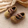 Zapatos planos de lunares para niña, nueva colección primavera/otoño 2026, zapatos de princesa para bebé, zapatos pequeños de piel estilo coreano, zapatos versátiles para caminar