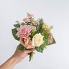 Segurando um buquê de flores, coagulação de pêssego, Lu Lian, flores artificiais manuscritas, design de flores decorativas, decoração de parede de casamento, tapeçaria, CF01398 transfronteiriça