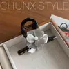 Pinza de Garra de Flor de Camelia Estilo Bosque para Mujer, Tamaño Grande, Pasador para la Parte Posterior de la Cabeza, Nuevo Estilo 2026, Accesorio para el Cabello de Pinza de Tiburón de Gama Alta