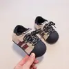 Tênis de Treino Retro Alemão Infantil Primavera/Outono 2026 Unissex Solado Macio Antiderrapante Tênis Esportivo Sapatos Casuais para Bebê Sapatos para Crianças Pequenas
