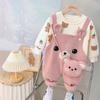 Traje de pantalón con tirantes forrado de forro polar para niña 2023 Nuevo ropa de otoño e invierno para bebé niño de 1-2 años ropa de terciopelo fina linda para bebé 3