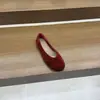 Zapatos Planos de Cuero Suave Estilo Coreano con Boca Baja para Mujer Modelo Nuevo 2026 Zapatos de Ante sin Cordones para Fiesta Suela Suave Zapatos de Abuela