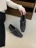 Zapatos Mary Jane de camelia estilo Chanel, nueva colección otoño/invierno 2025, tacón grueso, mullidos, forrados de felpa, con diseño de tira en T