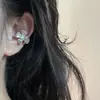 Estilo europeu e americano, clipes de orelha únicos, brincos lisos em formato de gota, não requerem furo na orelha, minimalistas e chiques, ear cuff retrô, modernos para o uso diário.